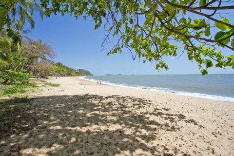 Airport Transfer - Palm Cove, Kewarra Beach & Trinity Beach To Cairns Airport - Newcastle Accommodation 3