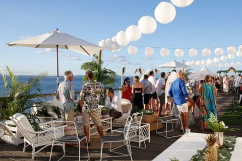 SHUTTLE - Port Douglas And Craiglie Return Transfer - New Castle Tourism 1