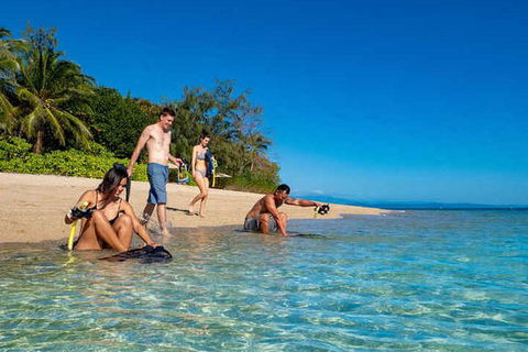 SHUTTLE - Port Douglas And Craiglie Return Transfer - New Castle Tourism 3