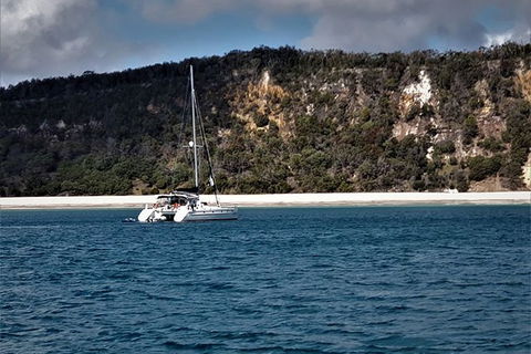 Bareboat Hire - Cattitude 7 Nights - Newcastle Accommodation 0