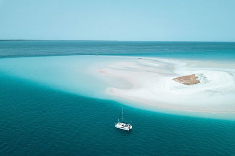 5 Night Bareboat Onboard Cattitude - Newcastle Accommodation 1