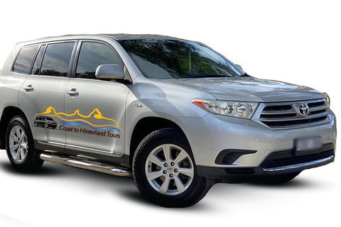4 Seat SUV Sedan | Sunshine Coast Airport Private Transfer - Newcastle Accommodation 0