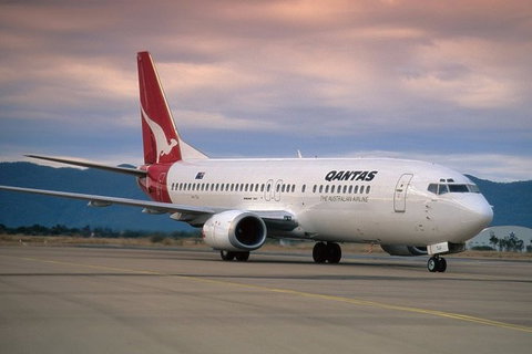 4 Seat SUV Sedan | Sunshine Coast Airport Private Transfer - Newcastle Accommodation 6