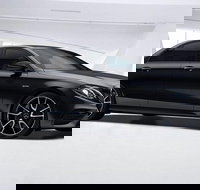 Gold Coast Airport Transfers  Airport OOL to Gold Coast City in Business Car