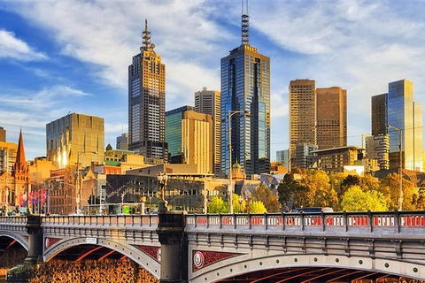 Melbourne Airport Transfers: Melbourne To Melbourne Airport MEL In Luxury Car - Newcastle Accommodation 2