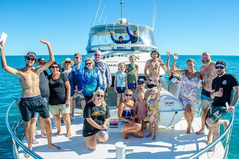 Full-Day Whale Sharks Swimming Experience On Ningaloo Reef - New Castle Tourism 16