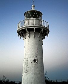 Warden Head Lighthouse - New Castle Tourism 0
