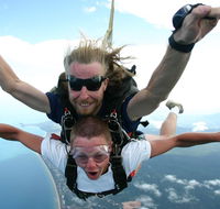 Jump the Beach Cairns - Newcastle Accommodation