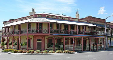 Railway Hotel - New Castle Tourism 0