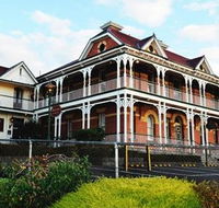 Old England Hotel - New Castle Tourism