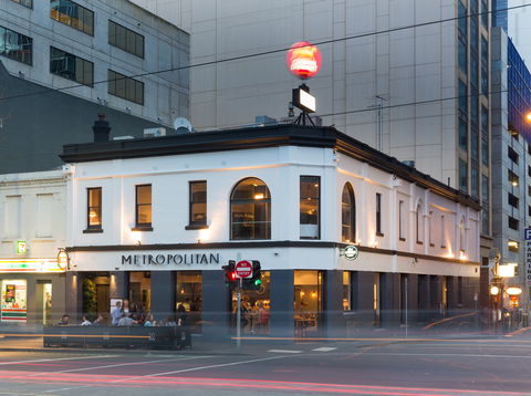 Metropolitan Hotel - Newcastle Accommodation 1