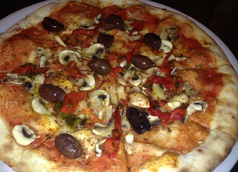 L'olio - Newcastle Accommodation 0