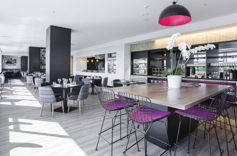MRepublic Restaurant, Bar And Lounge - Newcastle Accommodation 0