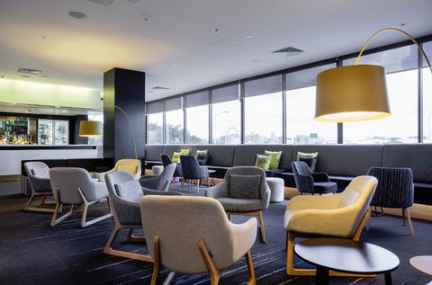 MRepublic Restaurant, Bar And Lounge - Newcastle Accommodation 8