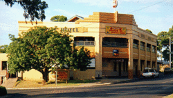 Royal Hotel Drouin - New Castle Tourism