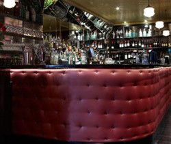 Porteno & Gardels Bar - New Castle Tourism 1