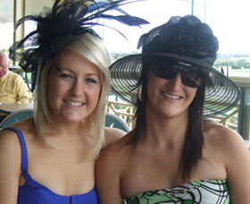 Goulburn And District Racing Club - New Castle Tourism 1