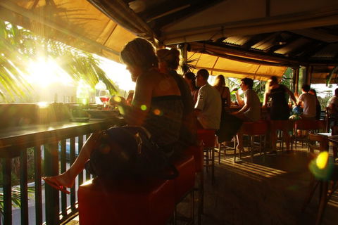 Balcony Bar And Oyster Co. - Newcastle Accommodation 4