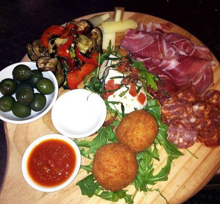 Sale Pepe - Newcastle Accommodation 1