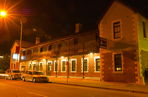 Belmore Hotel Scone - New Castle Tourism 5