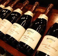 Empire Bay Cellars - Newcastle Accommodation