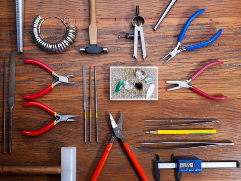 Intensive Beginners Jewellery Making Short Course - New Castle Tourism 0