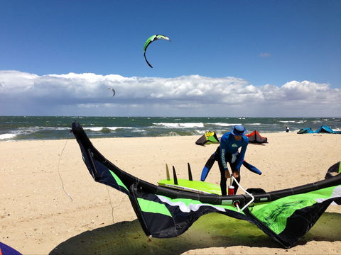 Kiteboarding Lesson - Newcastle Accommodation 1
