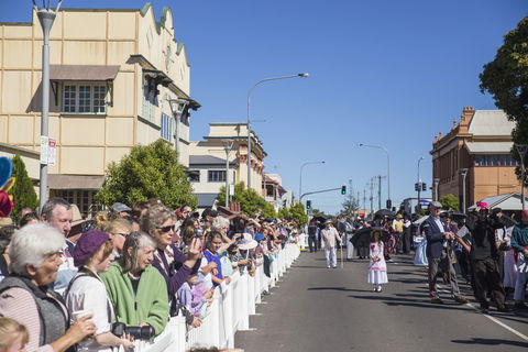 Mary Poppins Festival - New Castle Tourism 1