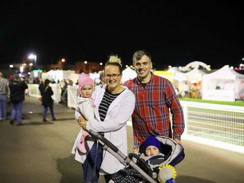 Gosford Night Markets - New Castle Tourism 2