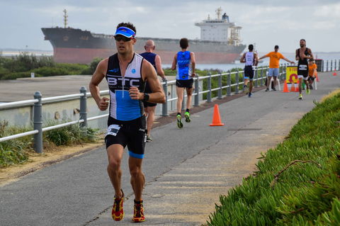 Sparke Helmore Newcastle City Triathlon - New Castle Tourism 0