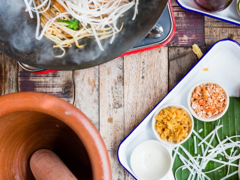 Thai Masterclass - Pad Thai - Newcastle Accommodation 0