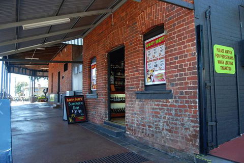 Four Iron Restaurant - Newcastle Accommodation 1