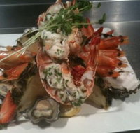 Mike's Grill  Bar - Newcastle Accommodation