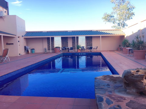 Desert Cave Hotel - Newcastle Accommodation 4