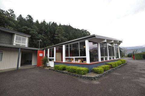 Silver Hills Motel - New Castle Tourism 5