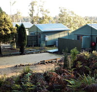 Lumera Chalets - Newcastle Accommodation