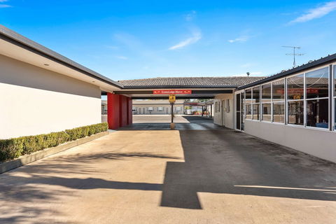 Econo Lodge Moree Spa Motor Inn - New Castle Tourism 4