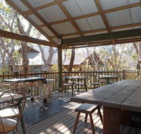 Jemby rinjah Eco Lodge - New Castle Tourism