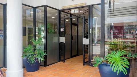 Aegean Apartments - New Castle Tourism 1