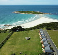 Diamond Island Resort  Bicheno Penguin Show - Newcastle Accommodation