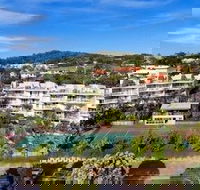 Noosa Hill Resort - New Castle Tourism