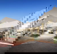 Ciloms Airport Lodge - New Castle Tourism
