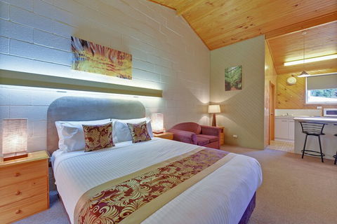Gold Rush Inn - New Castle Tourism 6