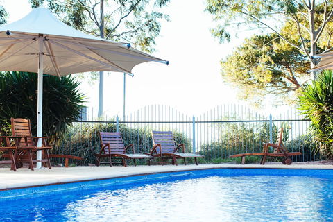 Majestic Oasis Apartments - New Castle Tourism 3