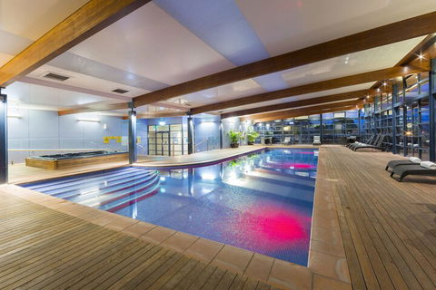 Novotel Canberra - New Castle Tourism 7