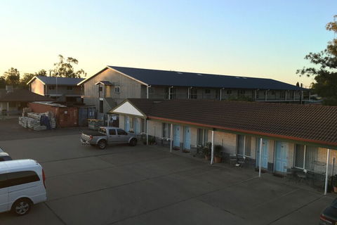 Dragon Phoenix Motel & Restaurant - New Castle Tourism 3