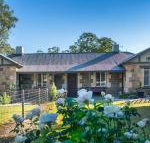 Stoneleigh Cottage Bed  Breakfast