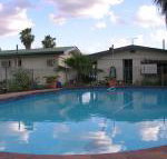 Starline Motor Inn
