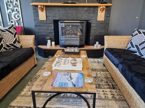 Tumbarumba Motel & Elms Restaurant - Newcastle Accommodation 2