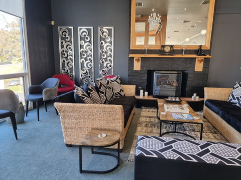 Tumbarumba Motel & Elms Restaurant - Newcastle Accommodation 5